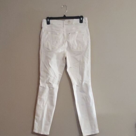 New H&M skinny fit crop stretch Women's 28 waist winter white distressed jeans - Picture 3 of 10